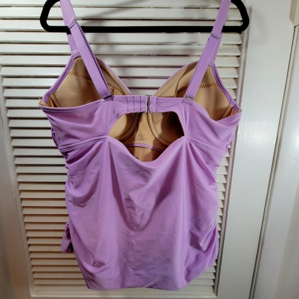 Bathing suits top. - Picture 2 of 2